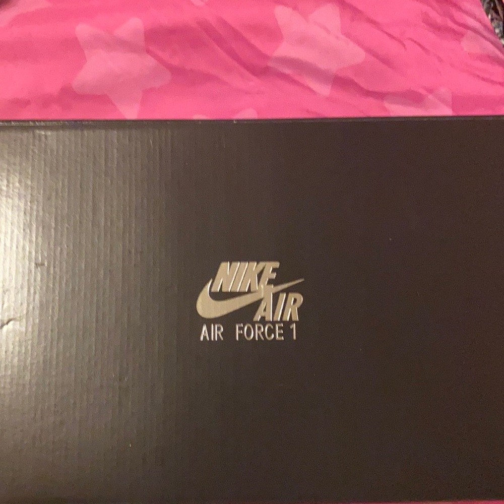 Never wore, no spots